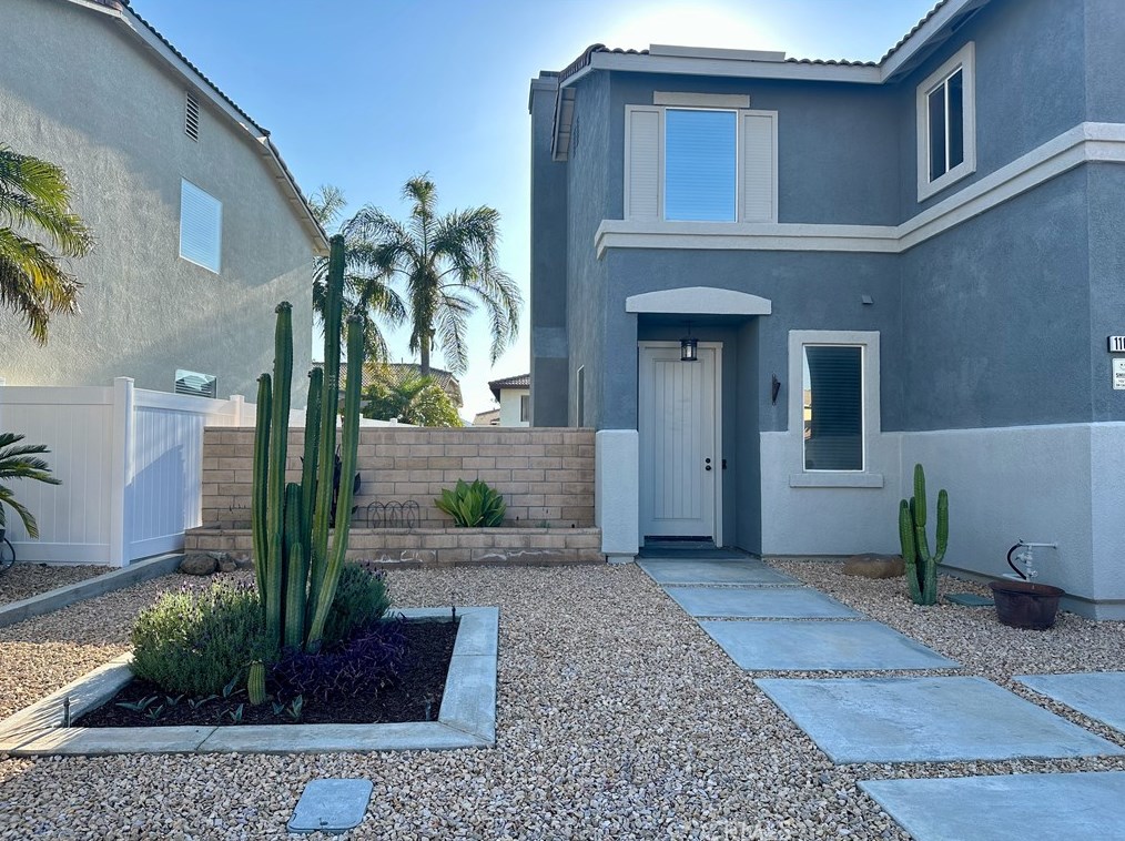 11628 Blue Jay Ln, Fontana, CA 92337