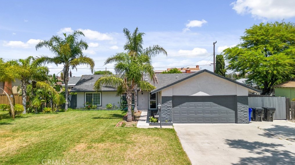 9835 Cypress Ave, Fontana CA  92335-6506 exterior