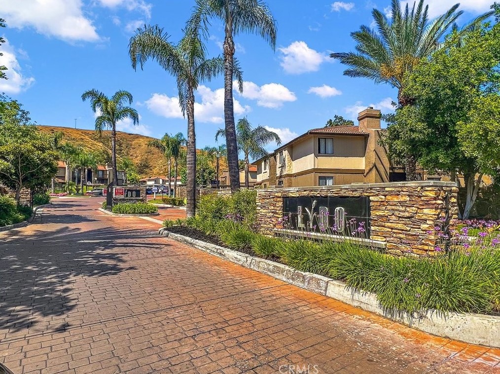1265 Kendall Dr #821, San Bernardino, CA 92407