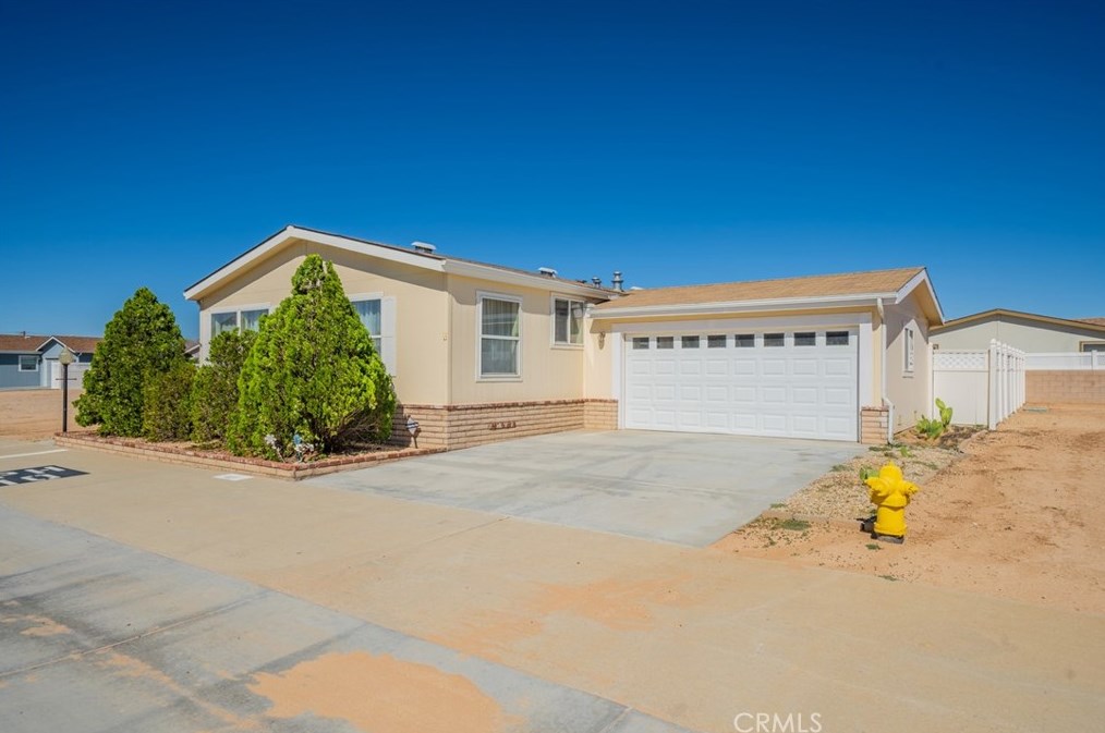 22241 Nisqually Rd #42, Apple Valley, CA 92308