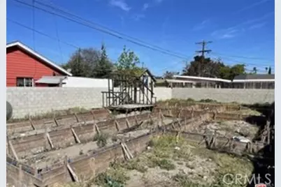 661 W 65th Street, Los Angeles, CA 90044 - Photo 10