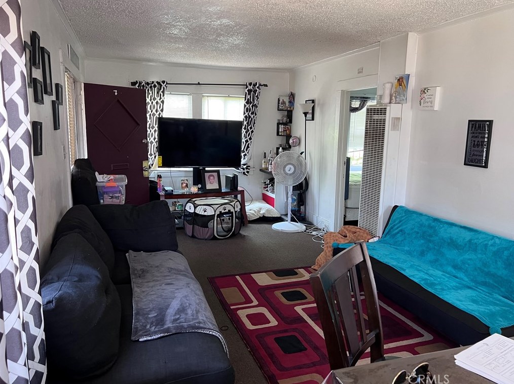 958 60 St, Los Angeles CA  90043-3256 exterior