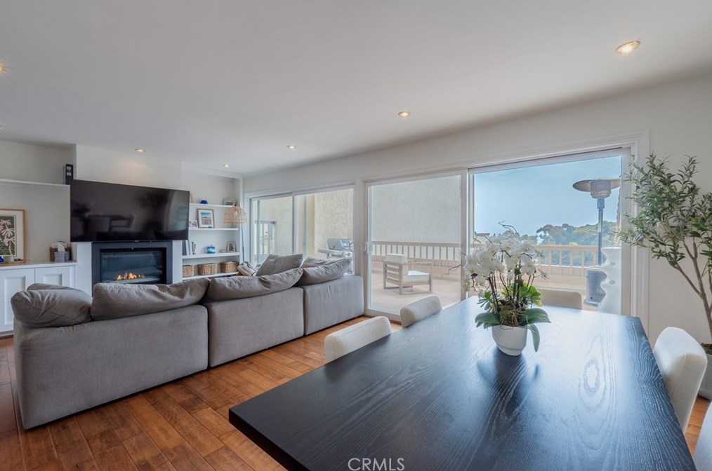 23926 De Ville Way #d, Malibu, CA 90265