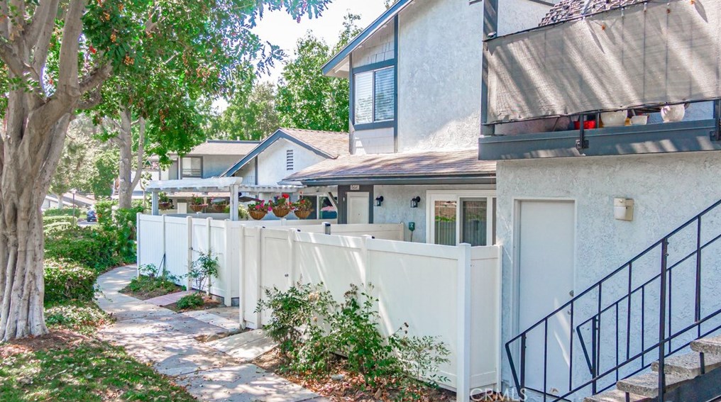 6237 Flower Creek Ln, Yorba Linda, CA 92886-6511