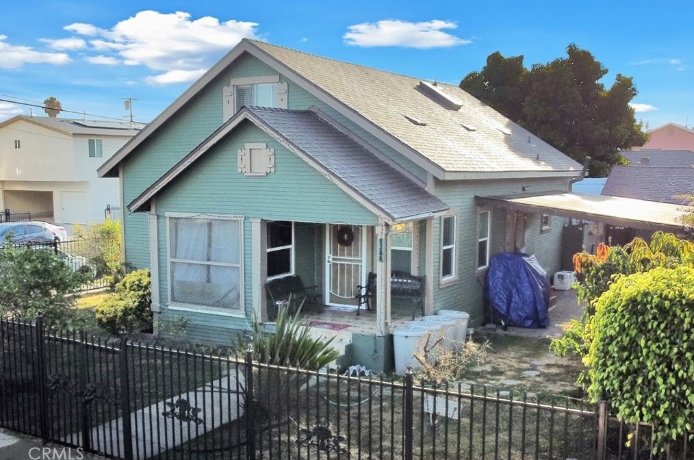 6300 11th Ave, Los Angeles, CA 90043-4004