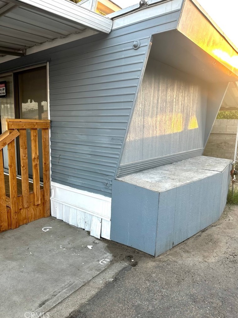 510 Roberts Ln, Bakersfield, CA 93308