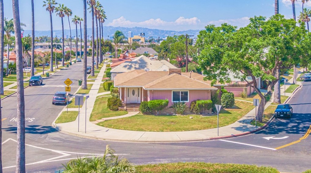 3954 Norton Ave, Los Angeles, CA 90008-2624