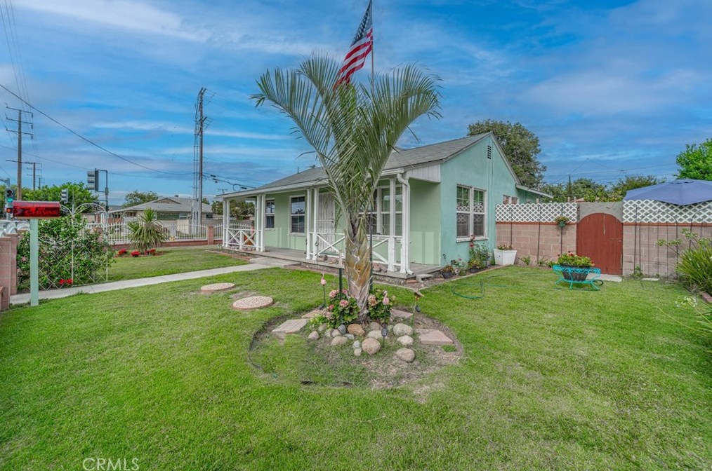14602 Studebaker Rd, Norwalk, CA 90650-5631