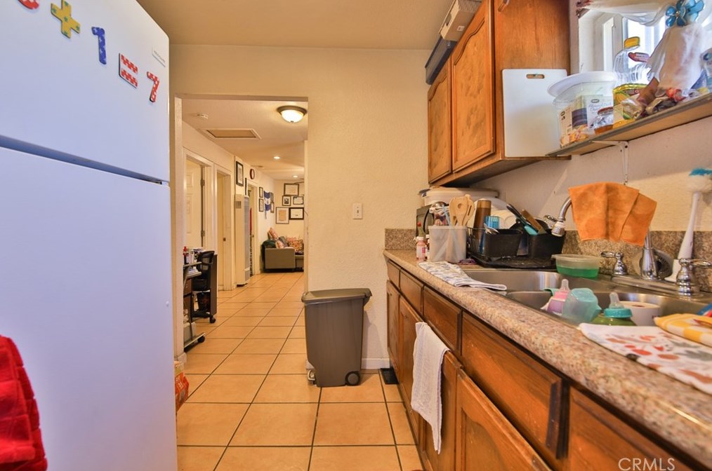 106 94th St, Los Angeles CA  90003-3734 exterior
