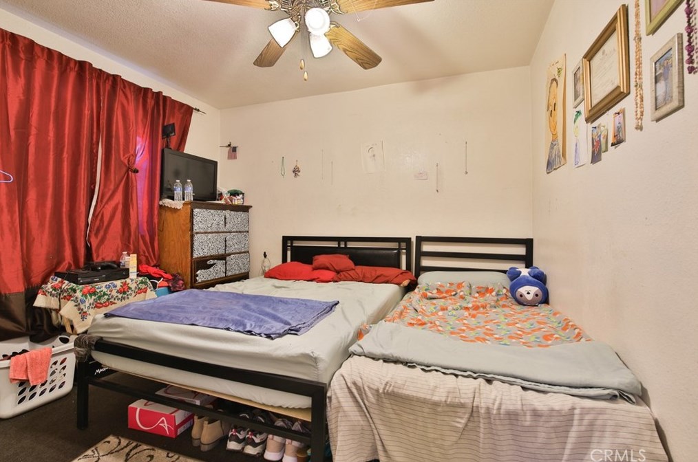106 94th St, Los Angeles CA  90003-3734 exterior
