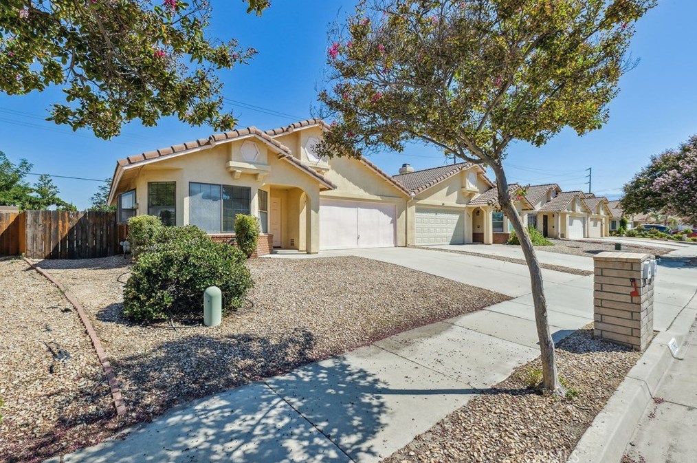 1782 Cadiz Ct, Hemet, CA 92545-2408