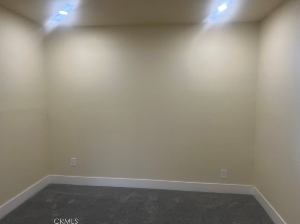 218 88th Pl, Los Angeles, CA 90003-3414
