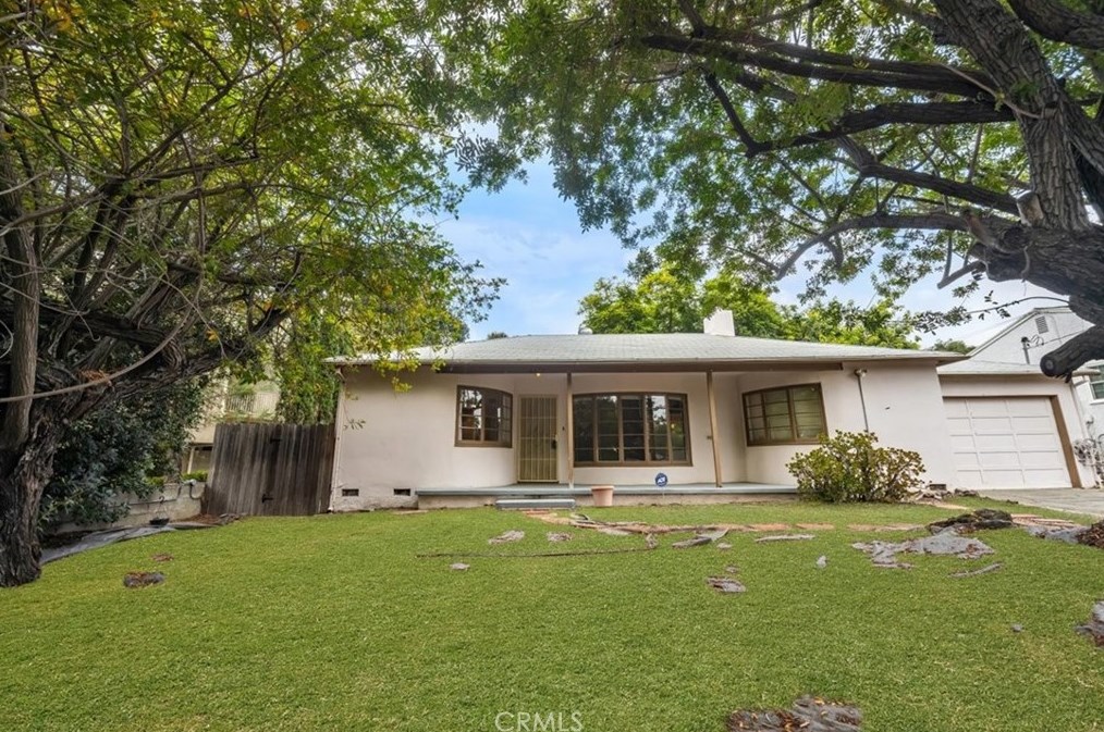2277 Waltonia Dr, Montrose, CA 91020