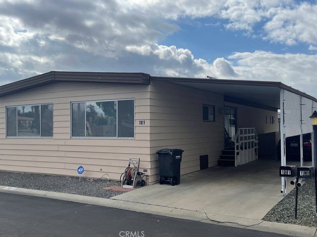 601 N Kirby St #181, Hemet, CA 92545