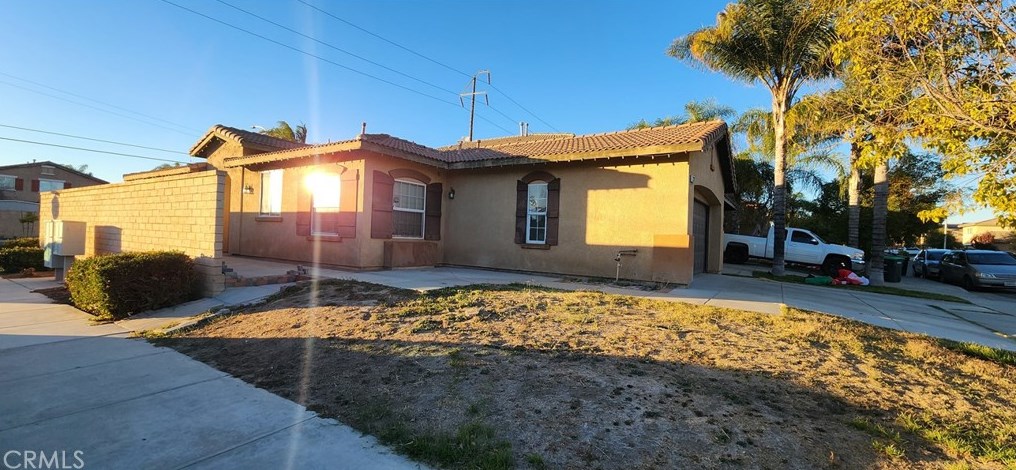 2212 Jornada Dr, Perris, CA 92571-3344