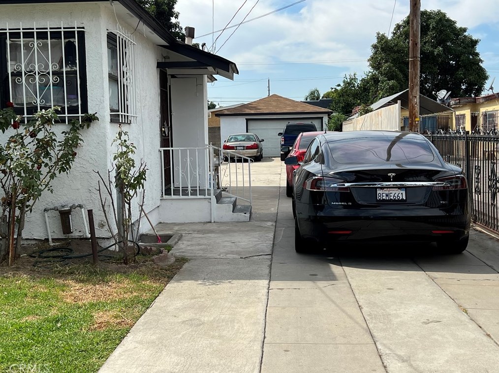 513 N Santa Fe Ave, Compton, CA 90221