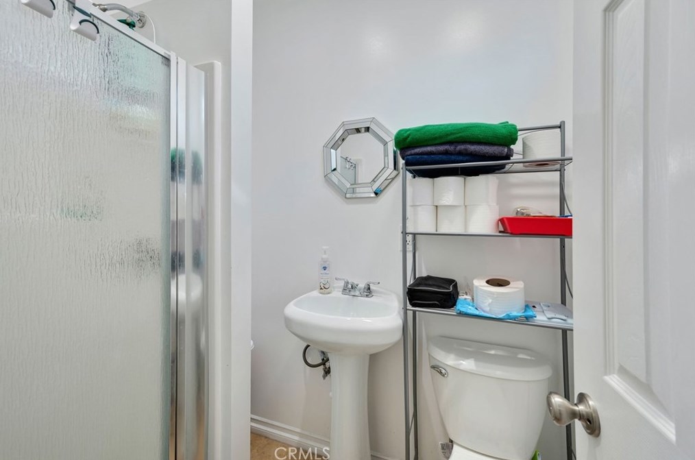 740 108th St, Los Angeles CA  90044-4345 exterior