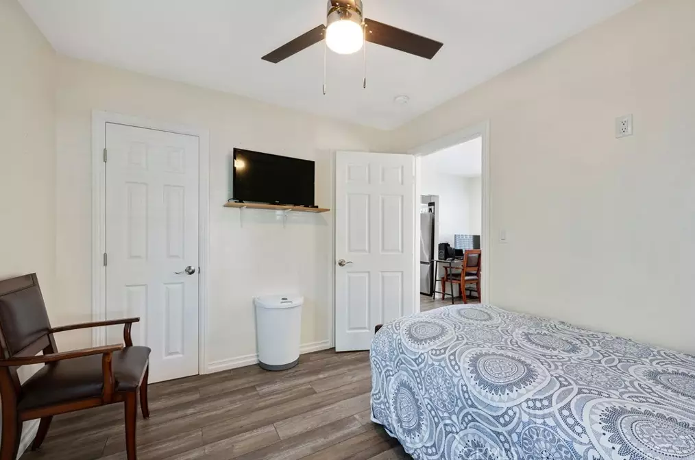 740 108th St, Los Angeles CA  90044-4345 exterior