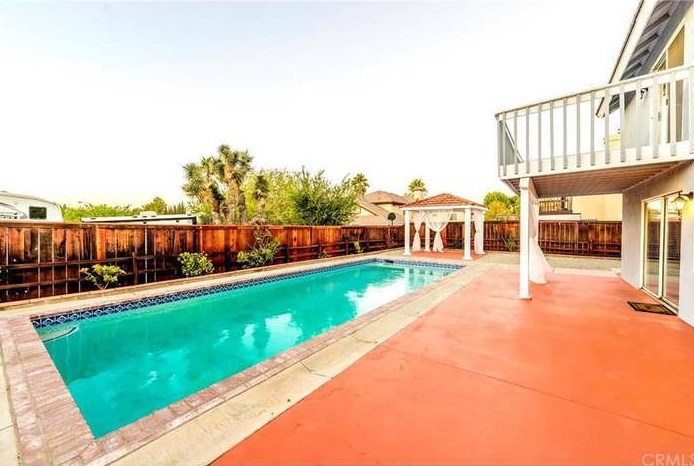 2145 Avenue, Palmdale CA  93551-2337 exterior