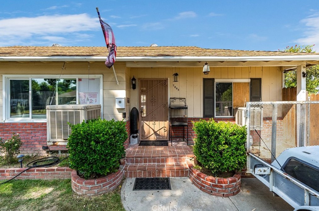 7805 Willow Ave, Riverside, CA 92504
