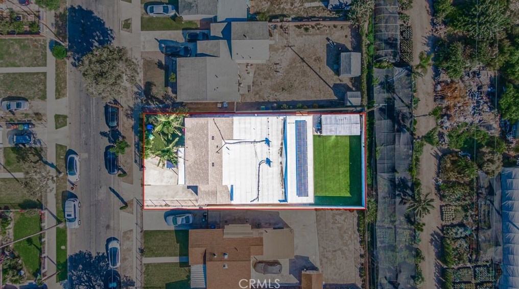 10100 Paloma Ave, Los Angeles CA  90002-3225 exterior