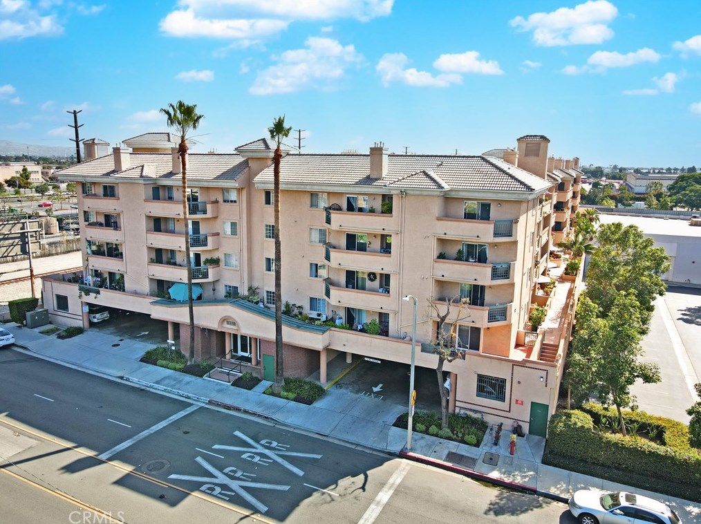 11410 Brookshire Ave #410, Downey, CA 90241