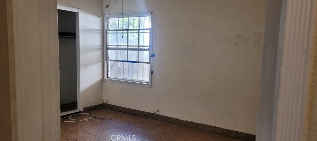2355 Wilma Ave, Los Angeles CA  90040-3934 exterior