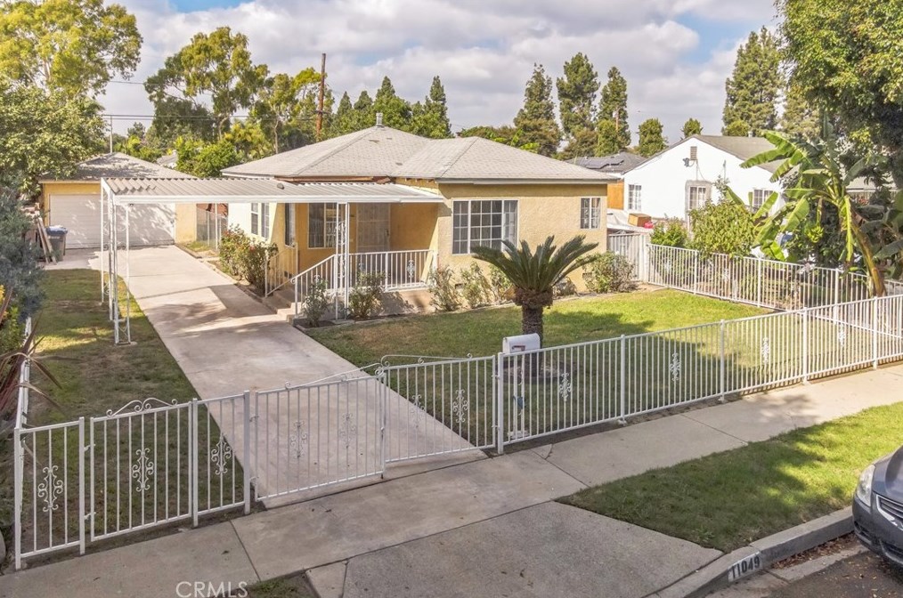 11049 Hulme Ave, Lynwood, CA 90262