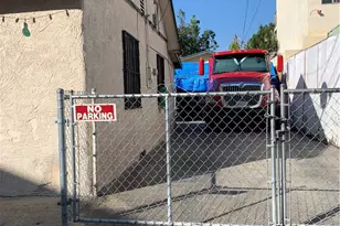 2960 Clarendon Ave, Huntington Park, CA 90255 - Photo 10