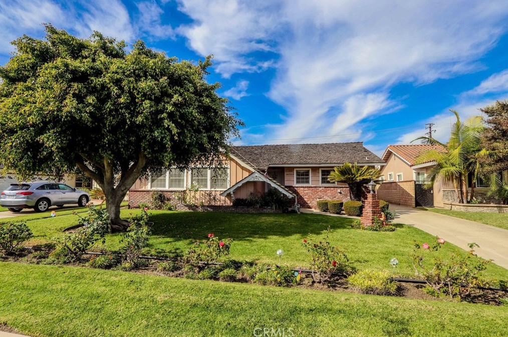 10733 Pico Vista Rd, Downey, CA 90241