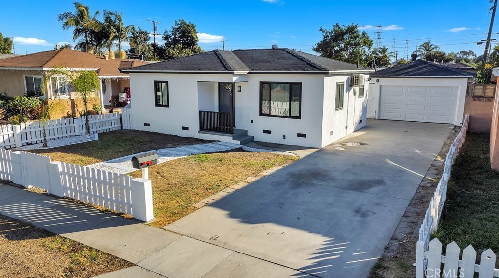 8814 Laurel St, Bellflower, CA 90706