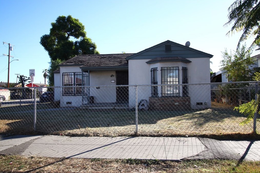 4522 E Rosecrans Ave, Compton, CA 90221