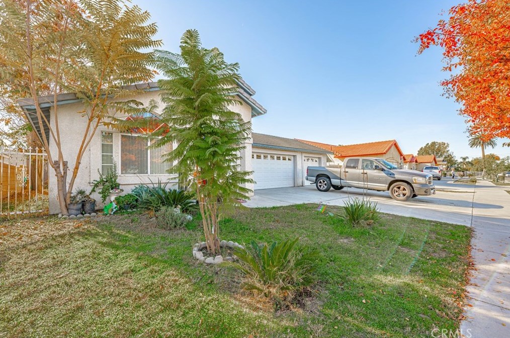 1385 Whittier Ave, Hemet, CA 92544-8748