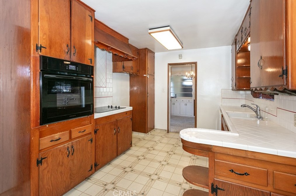 9718 Rosecrans Ave, Bellflower, CA 90706