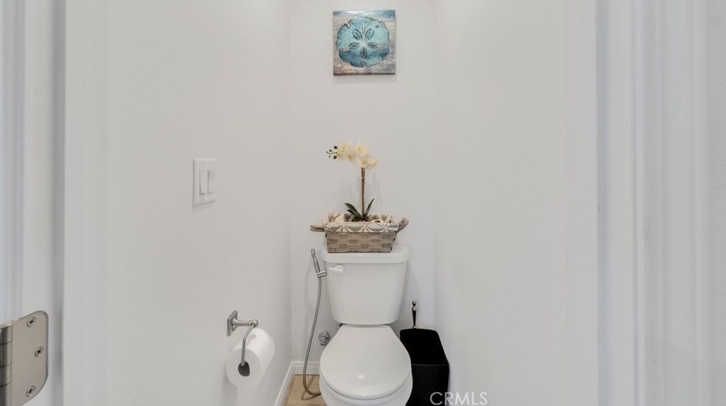 17957 Lilac St, Hesperia CA  92345-5273 exterior