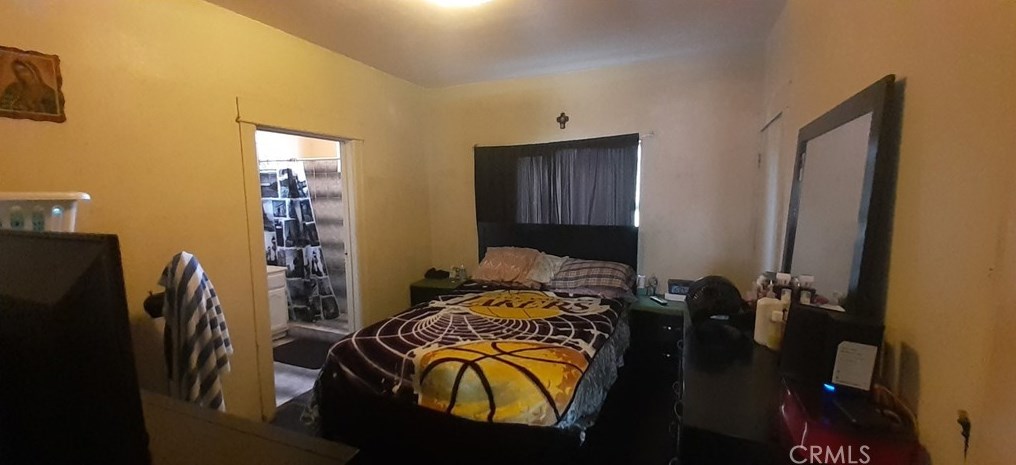 1666 41st Pl, Los Angeles CA  90011-3314 exterior