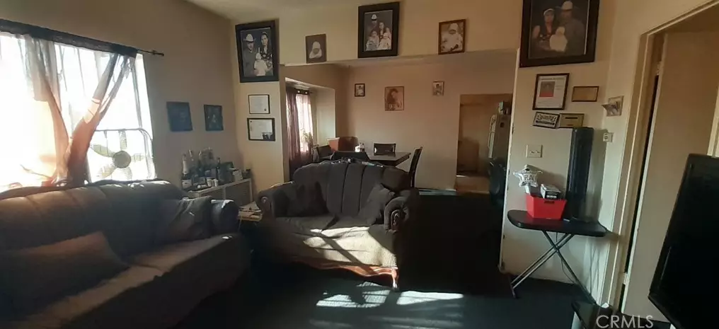 1666 41st Pl, Los Angeles CA  90011-3314 exterior