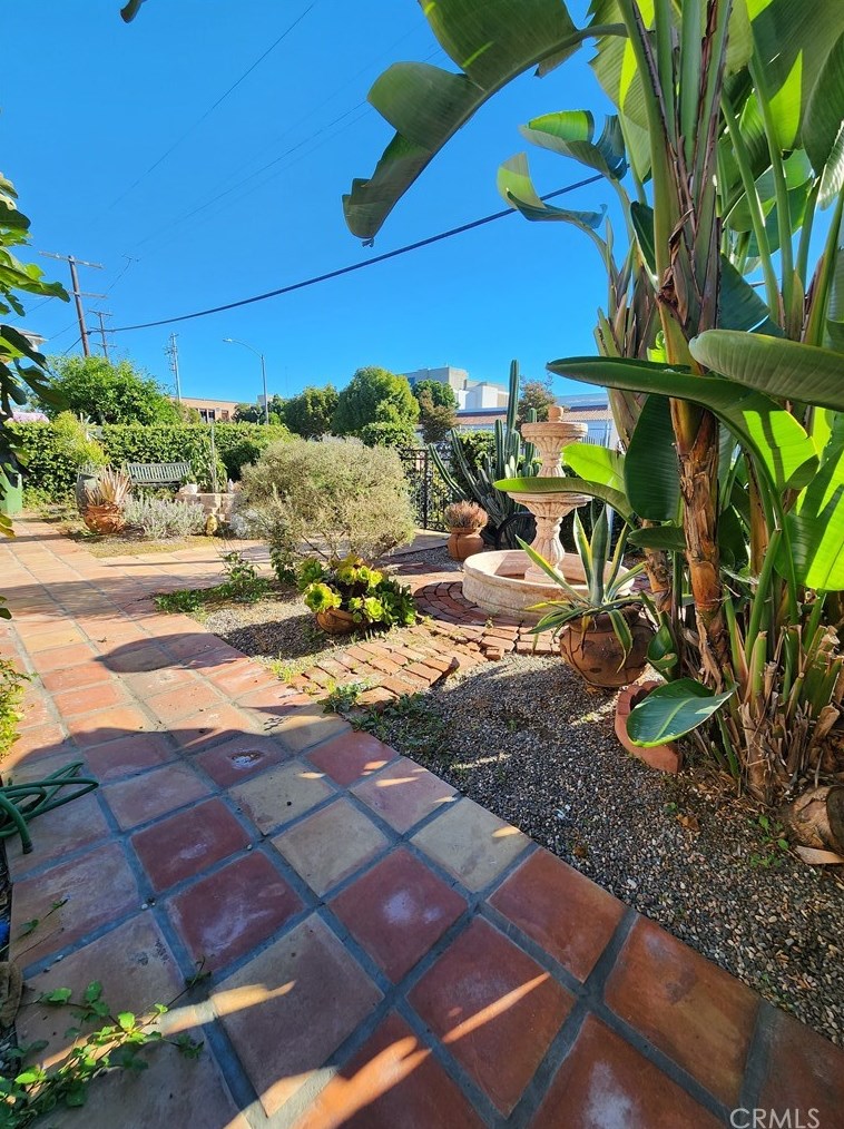 529 Mathews St, Los Angeles, CA 90033-4327