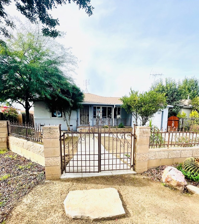 1092 Johns Rd, Perris, CA 92571