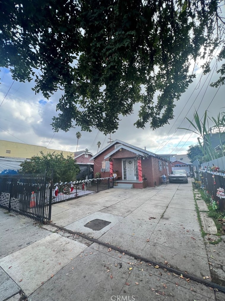 508 Colden Ave, Los Angeles, CA 90044-5610