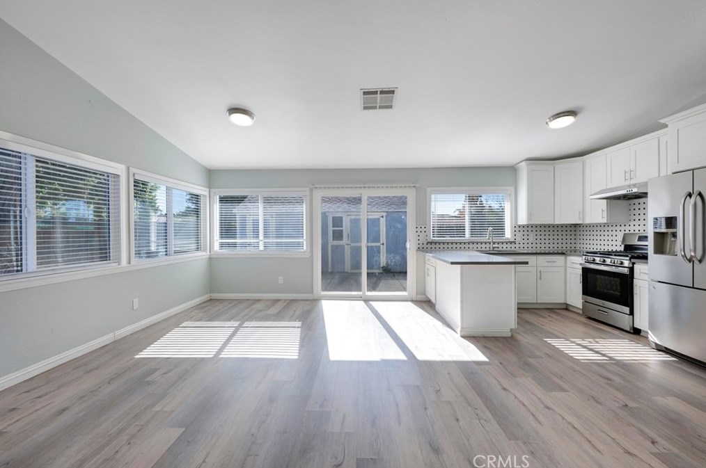 23845 Elyce Ct, Moreno Valley CA  92553-3242 exterior