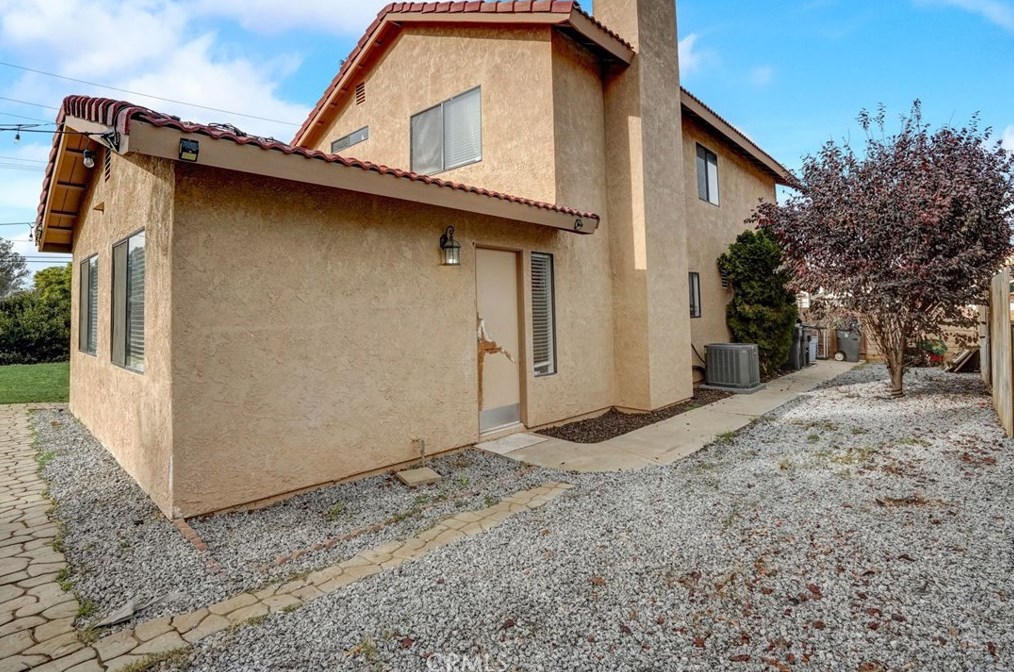 25511 Buckland Ln, Moreno Valley CA  92553-4832 exterior