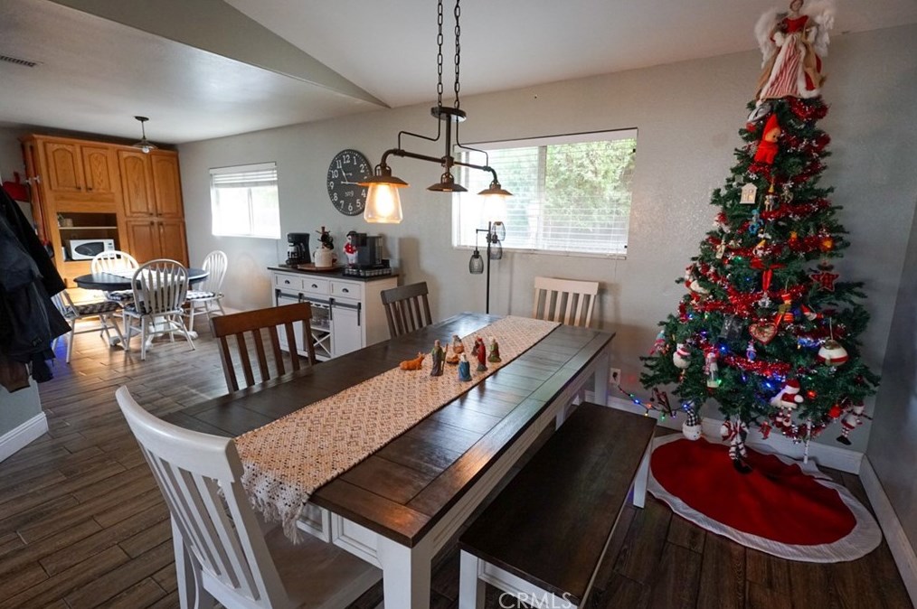21353 Maple St, Wildomar CA  92595-9772 exterior