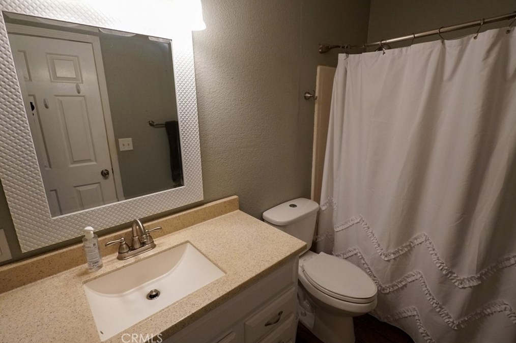 21353 Maple St, Wildomar CA  92595-9772 exterior
