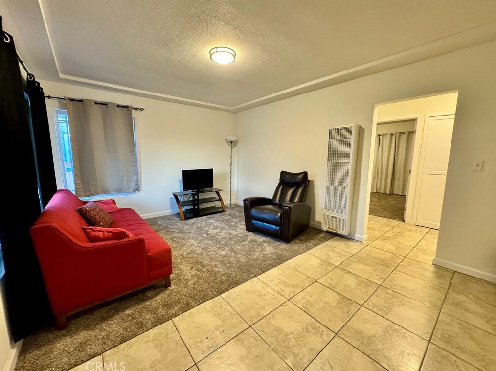 2226 Wilma Ave, Los Angeles CA  90040-3933 exterior