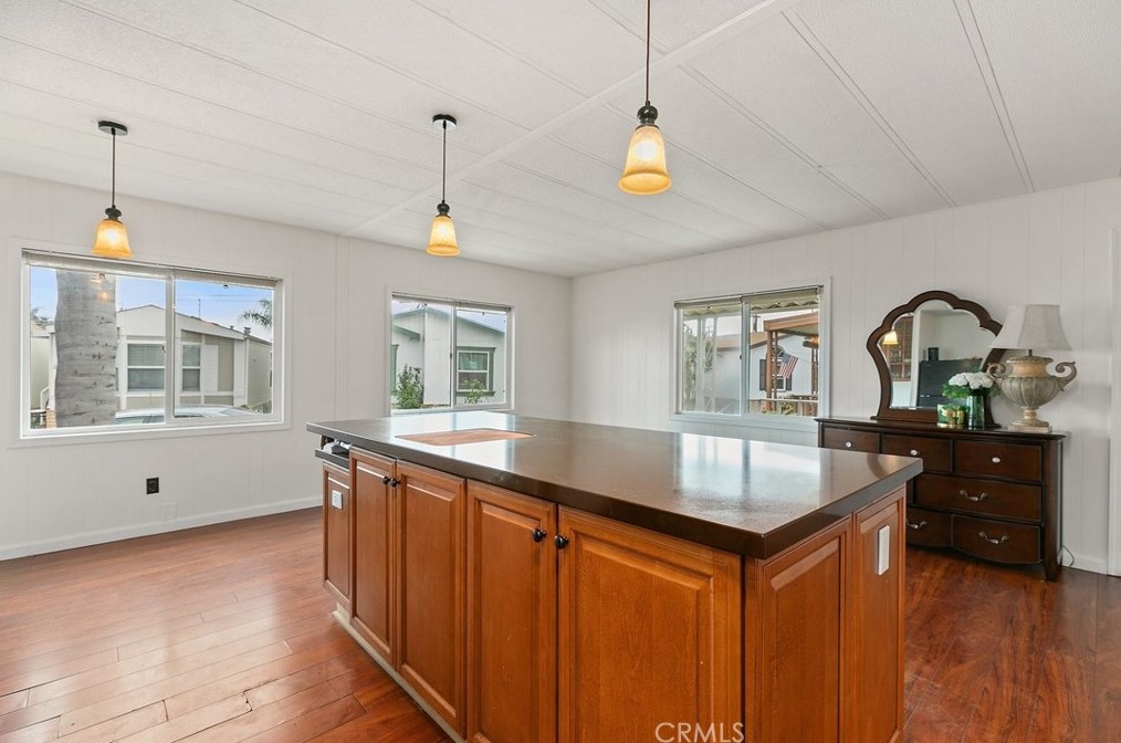 2424 W 1st St #214, Santa Ana, CA 92703