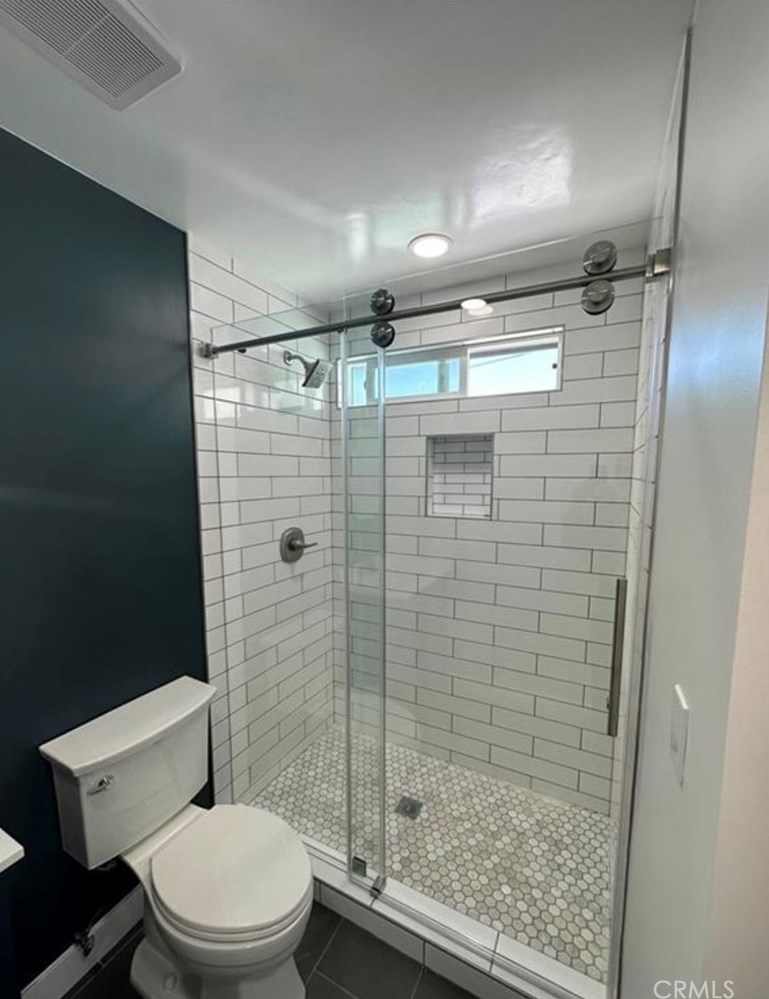 245 62nd St, Los Angeles CA  90003-1235 exterior