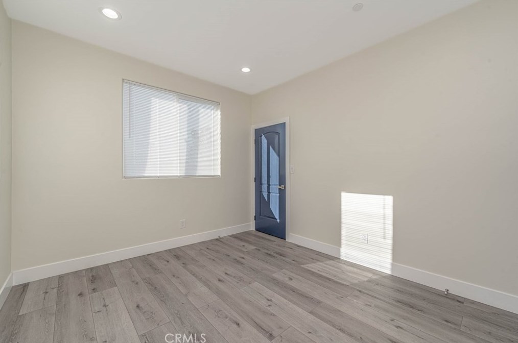 1838 Clyde Ave, Los Angeles CA  90019-5001 exterior