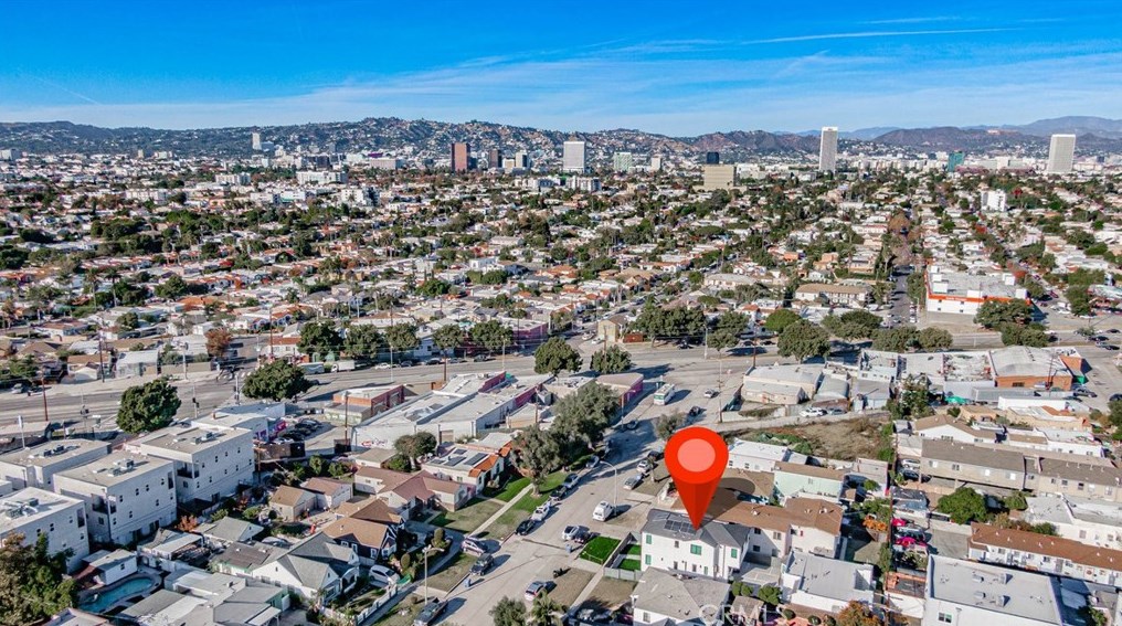 1838 Clyde Ave, Los Angeles CA  90019-5001 exterior