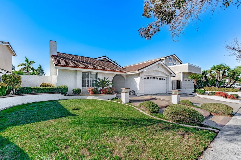 19317 Crossdale Ave, Artesia, CA 90703-6432